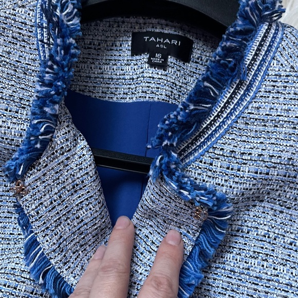 Tahari ASL
Women's Fringe-Trimmed Tweed Cropped Blazer - Picture 10 of 13